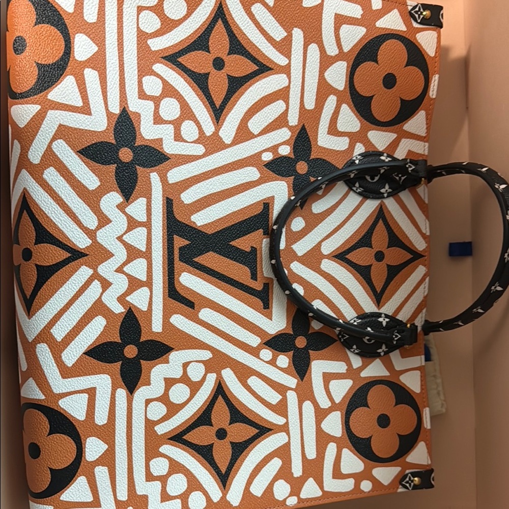 Louis Vuitton Cream and Blue Shoulder Bag with Signature Monogram